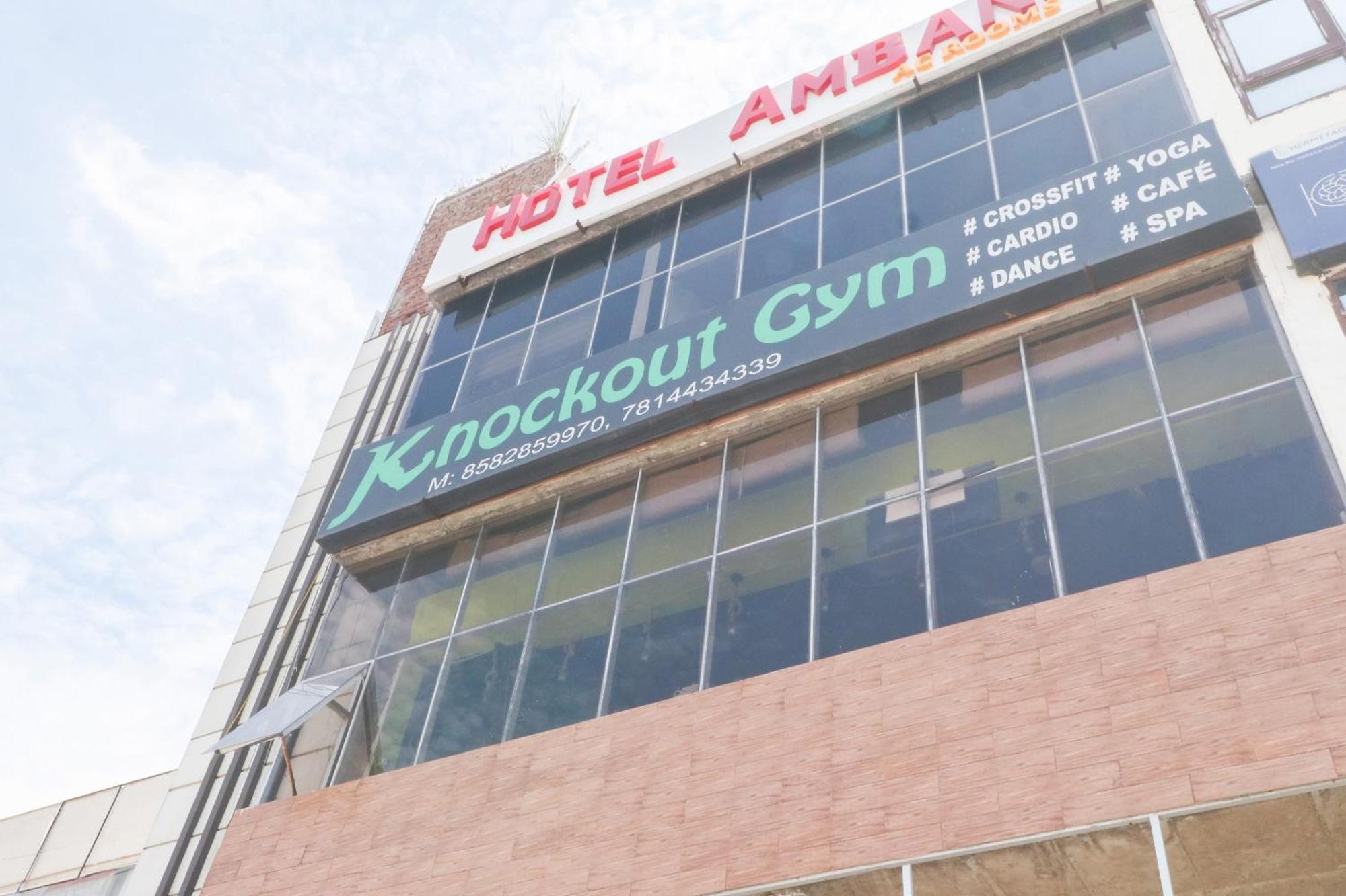 Oyo Flagship Hotel Ambani Zirakpur Eksteriør bilde